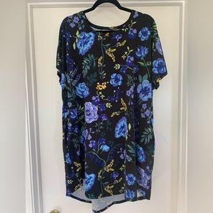 Floral print tunic length shirt by LulaRoe - 3XL